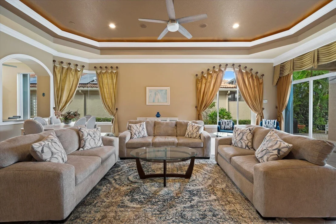 Photo of 10463 Laurel Estates Lane