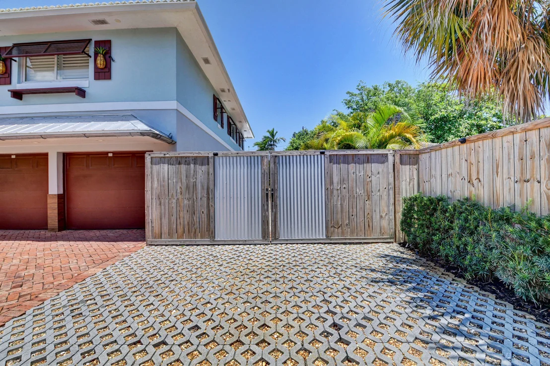 Photo of 145 Tangerine Trail