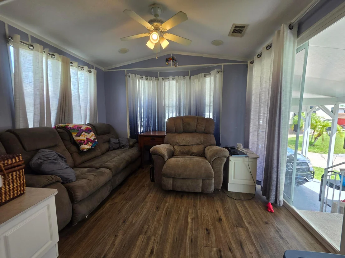 Photo of 6494 SE 55th Street