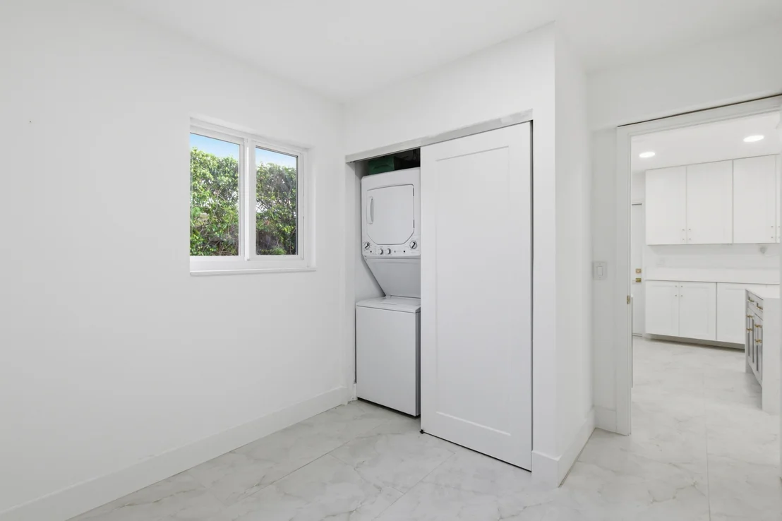 Photo of 401 SE 1st Avenue