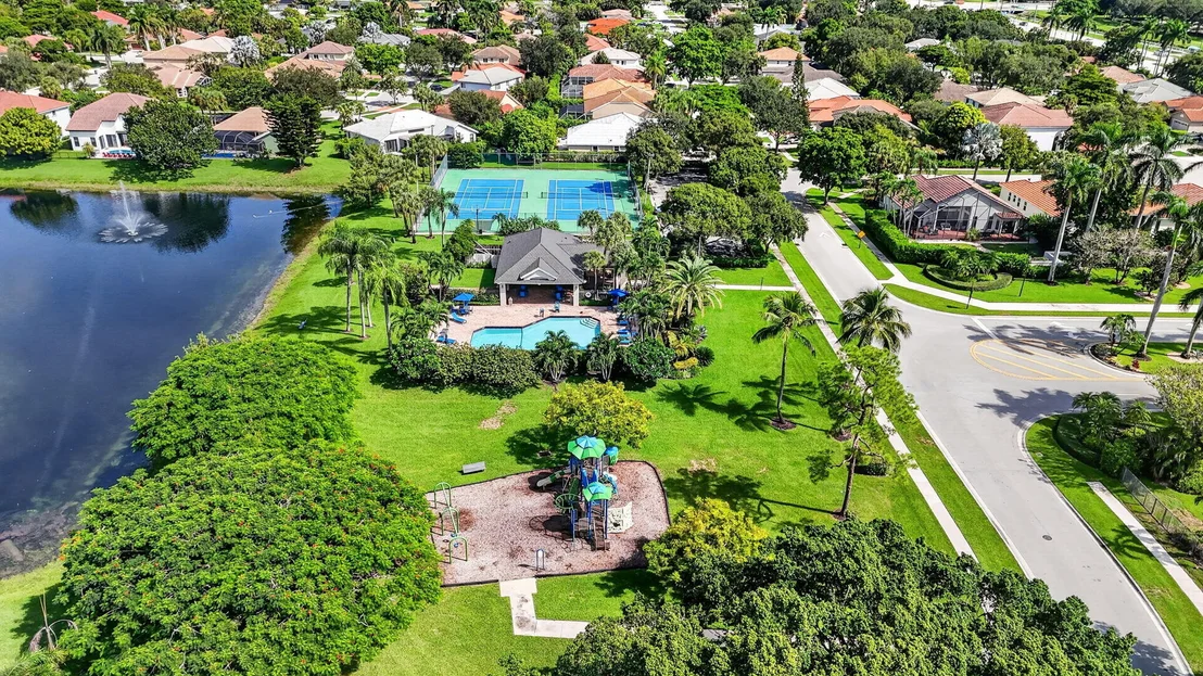 Photo of 10031 Lexington Estates Boulevard