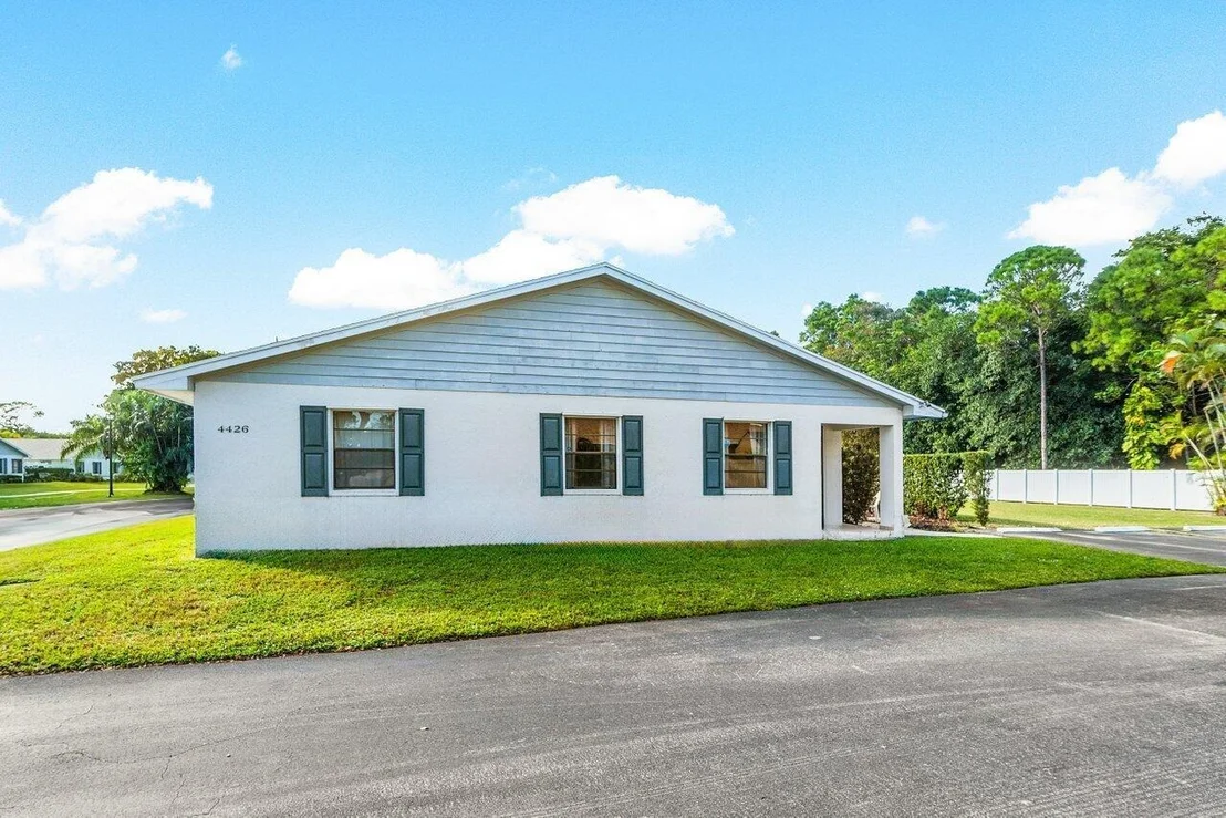 Photo of 4426 Walden Circle