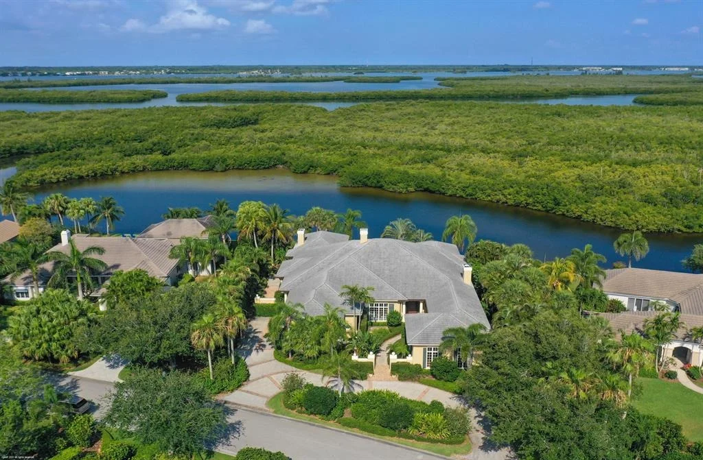 Photo of 533 White Pelican Circle