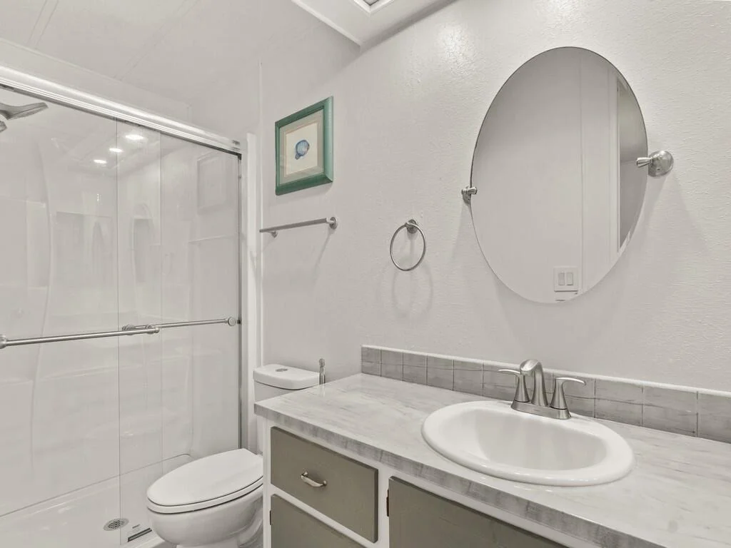 Photo of 300 NE Opal Drive