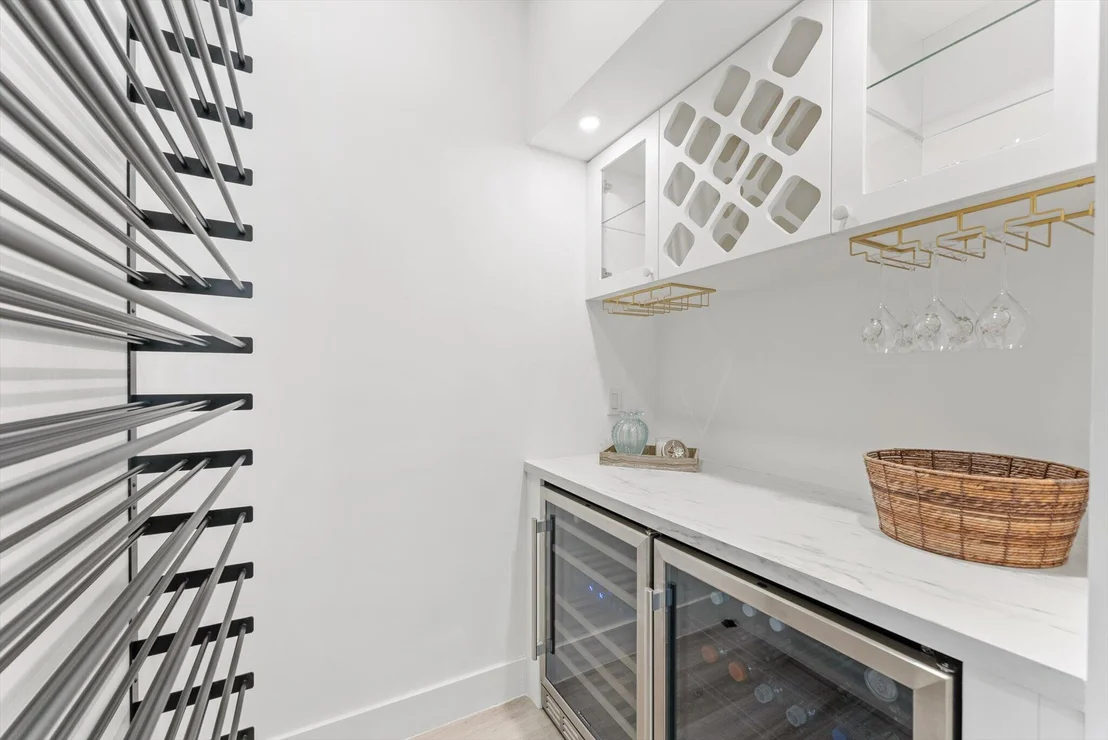 Photo of 872 Lilac Drive