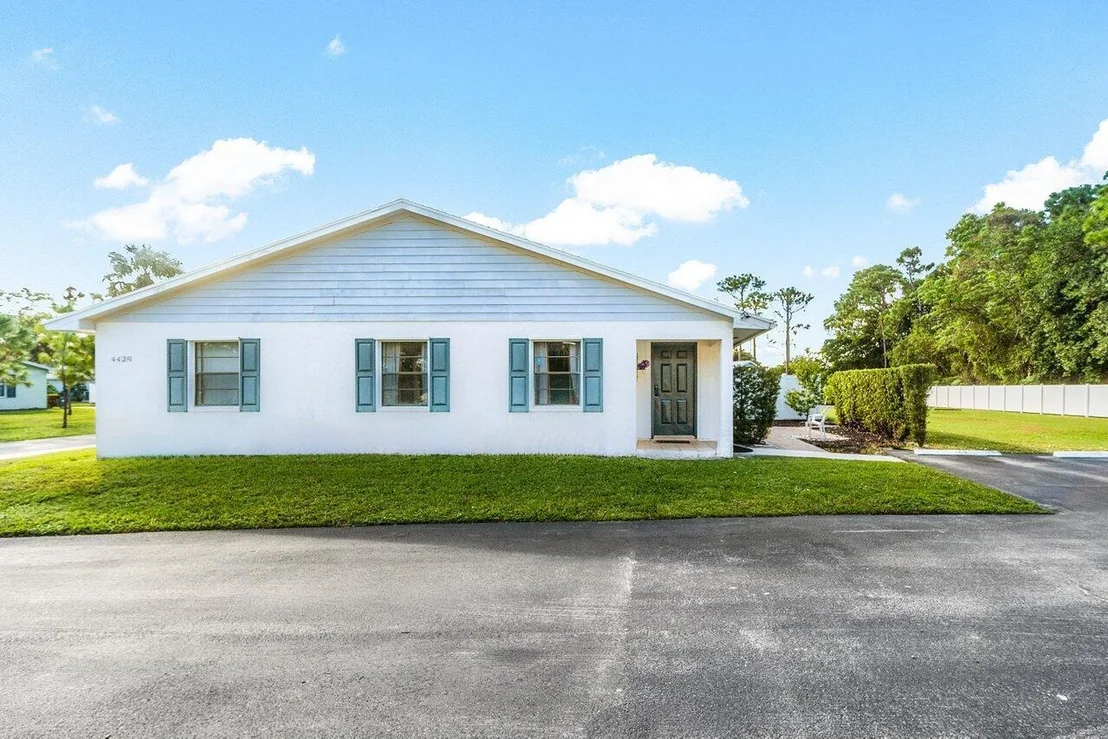 Photo of 4426 Walden Circle