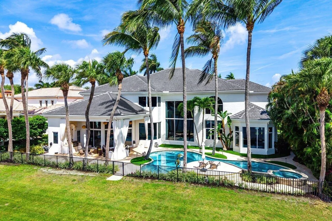 Photo of 686 Hermitage Circle