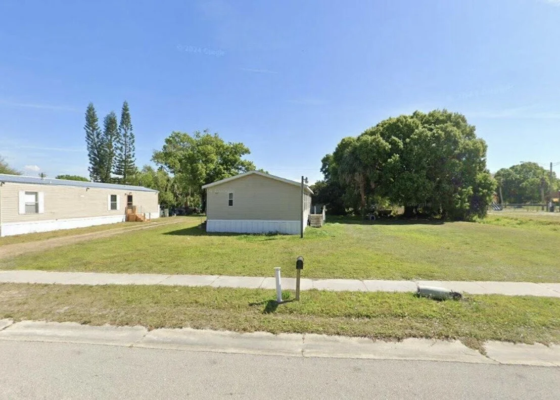 Photo of 902 NE 16th Avenue
