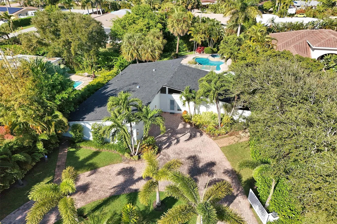Photo of 2525 SE 7th Drive