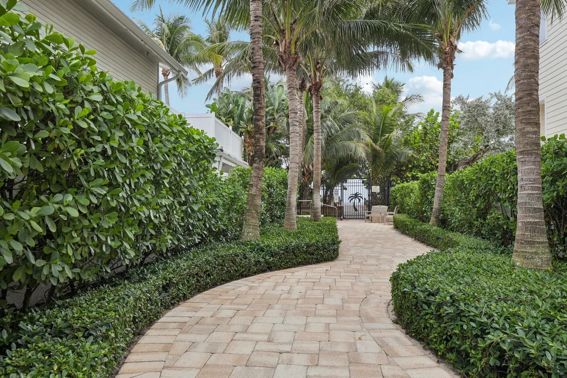Photo of 3406 Robbins Road