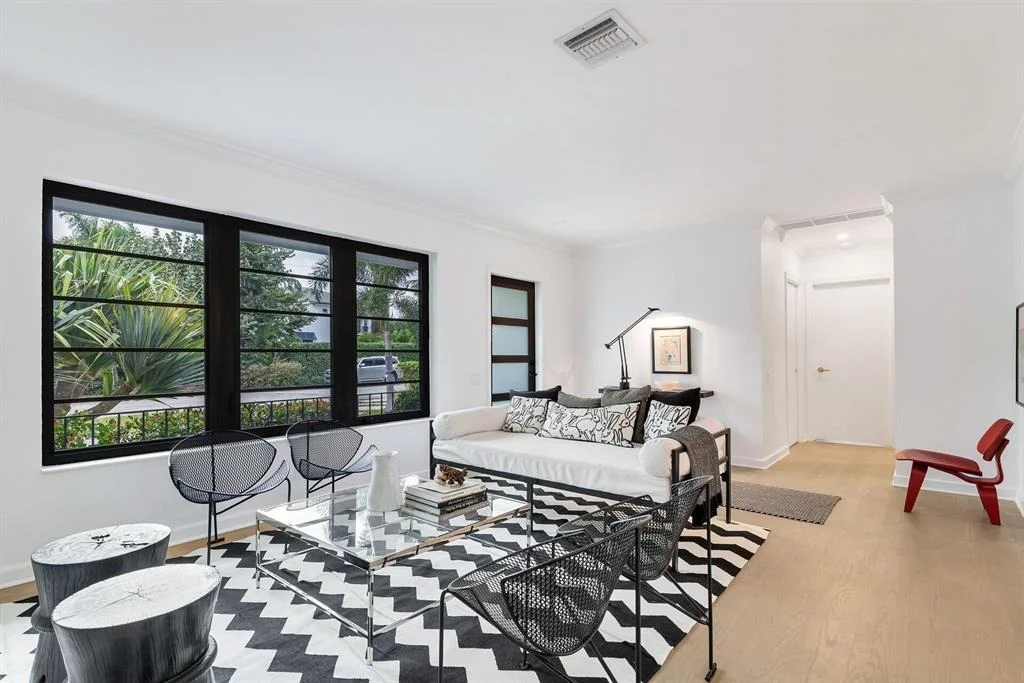 Photo of 327 Potter Road