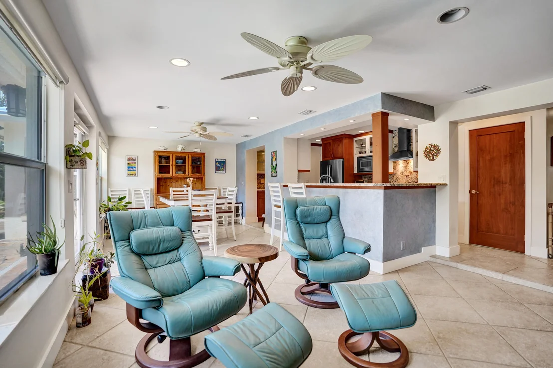 Photo of 445 SE 17th Terrace