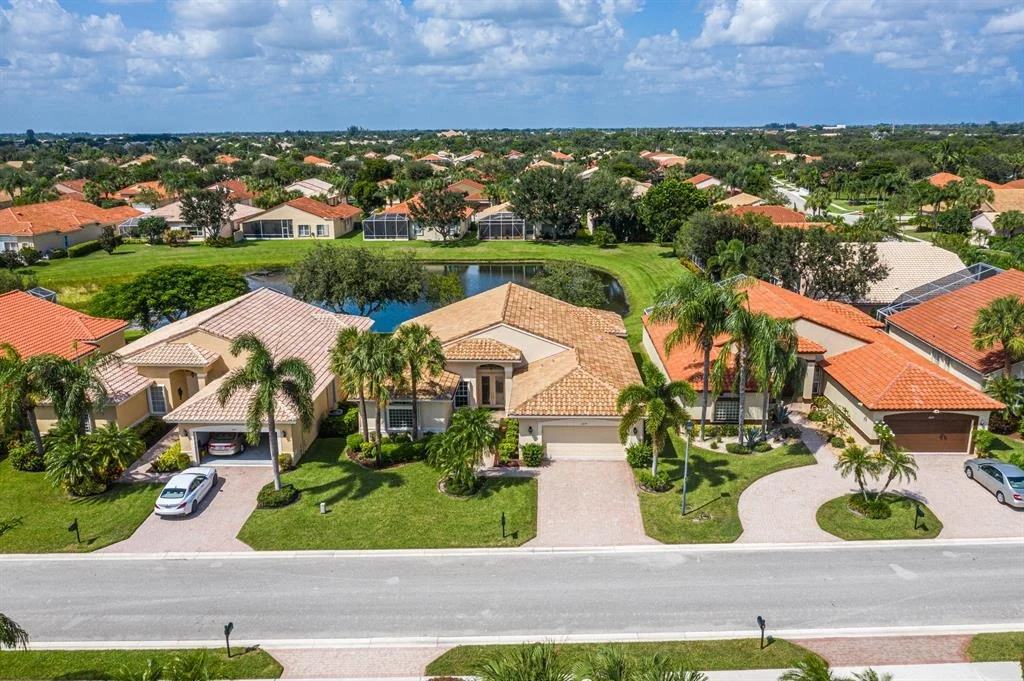 Photo of 6639 Catania Drive