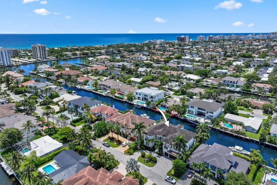 Photo of 932 Banyan Drive
