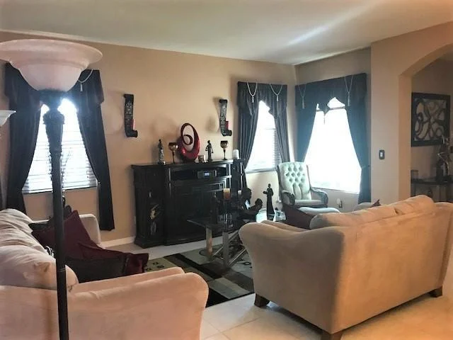 Photo of 1270 Rosegate Boulevard