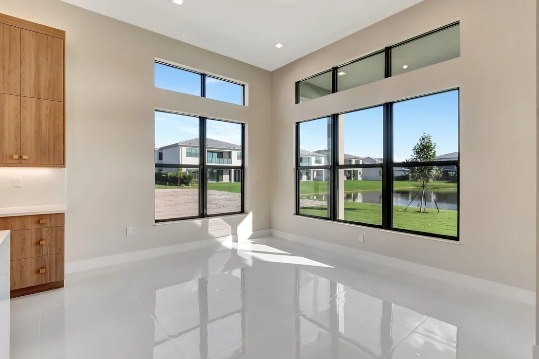 Photo of 9452 Riverside Park Drive