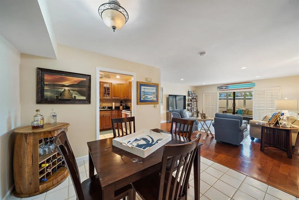 Photo of Unit 106E at 300 N Highway A1a