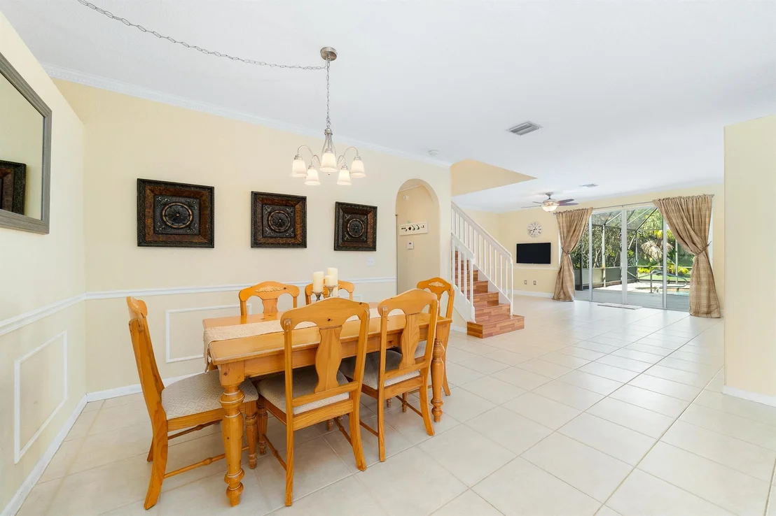 Photo of 7671 Oak Grove Circle