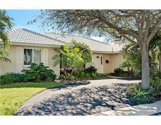 Photo of 650 Tulip Tree Lane