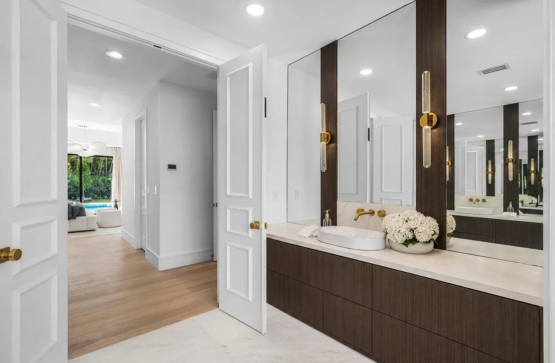 Photo of 7028 Mandarin Drive