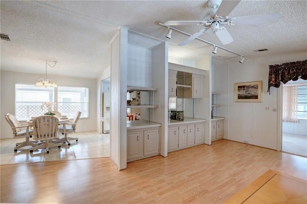 Photo of 638 Puffin Drive