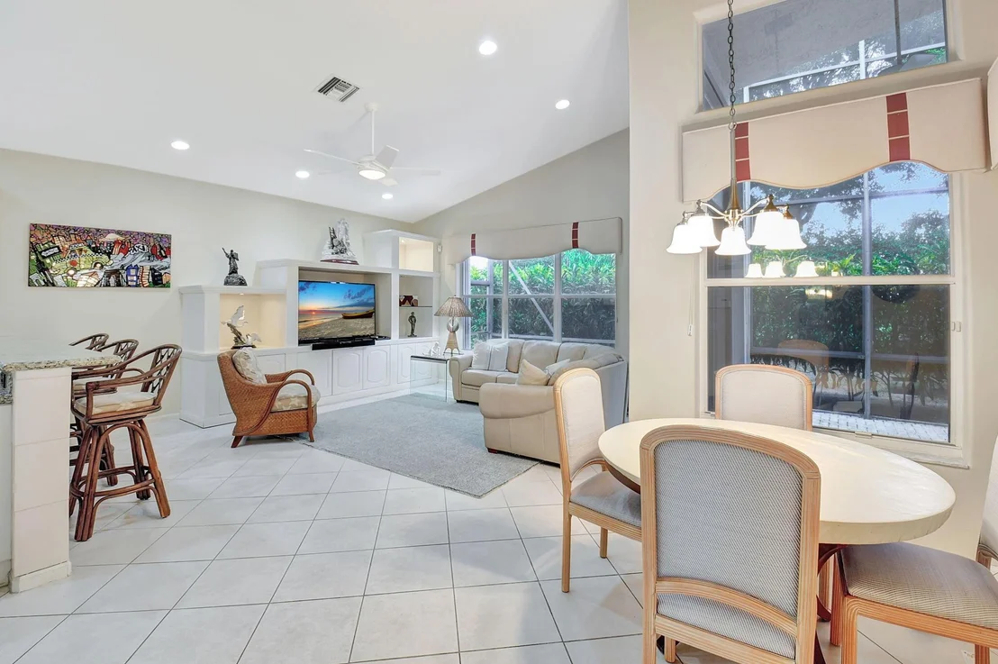 Photo of 7120 Francisco Bend Drive