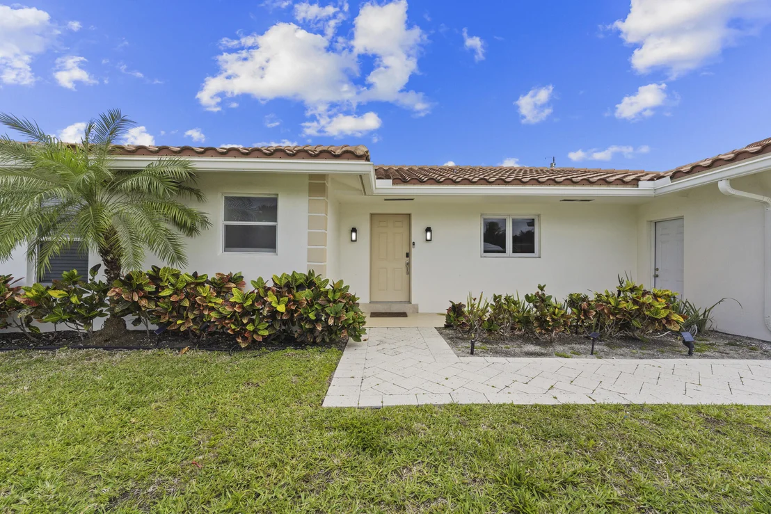 Photo of 1205 Dolphin Road