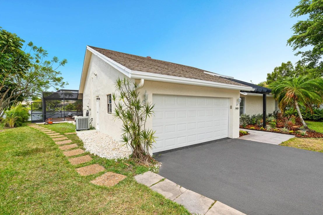 Photo of 9459 Burlington Place