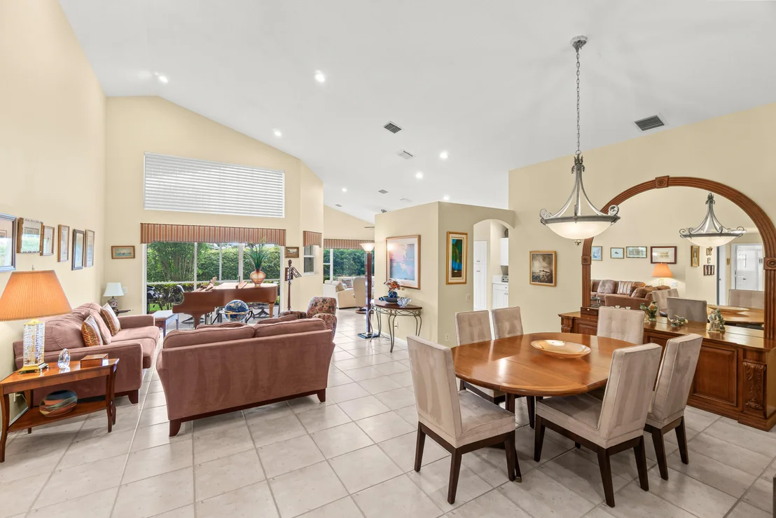 Photo of 6952 Grenelefe Road