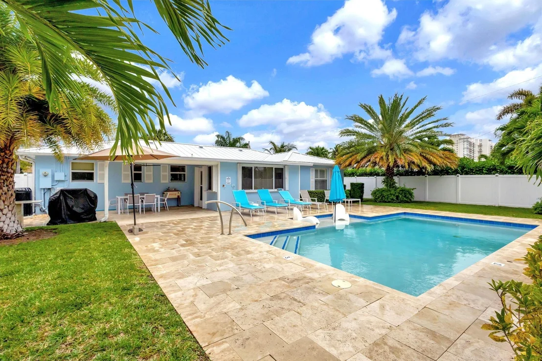 Photo of 1131 Surf Road