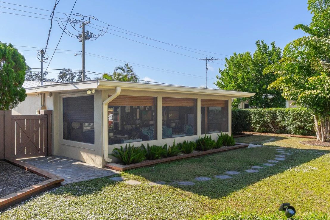 Photo of 2266 Post Road