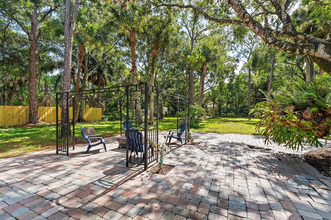 Photo of 17886 116th Terrace N