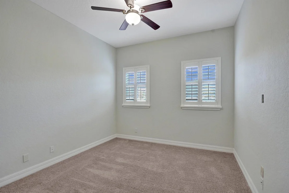 Photo of 115 Edenberry Avenue