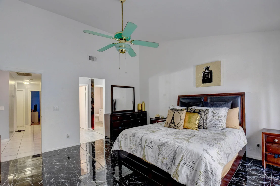 Photo of 82 Baytree Circle