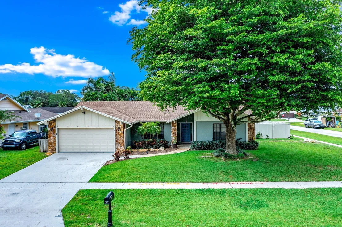 Photo of 574 Juniper Place