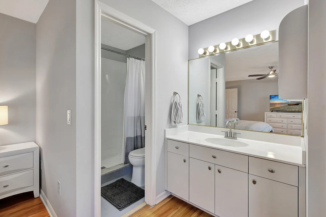 Photo of 2212 NW 20th Avenue