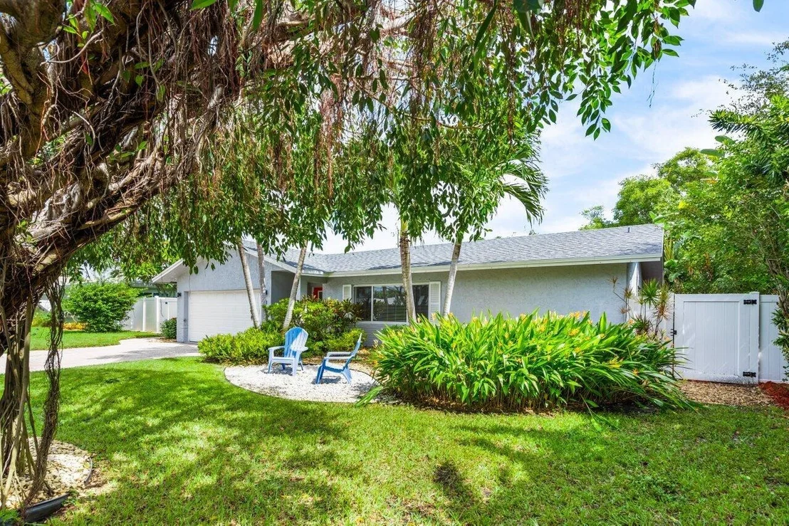 Photo of 609 Heron Drive