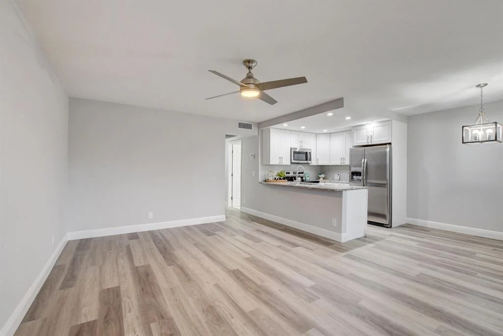 Photo of 1066 Exeter D