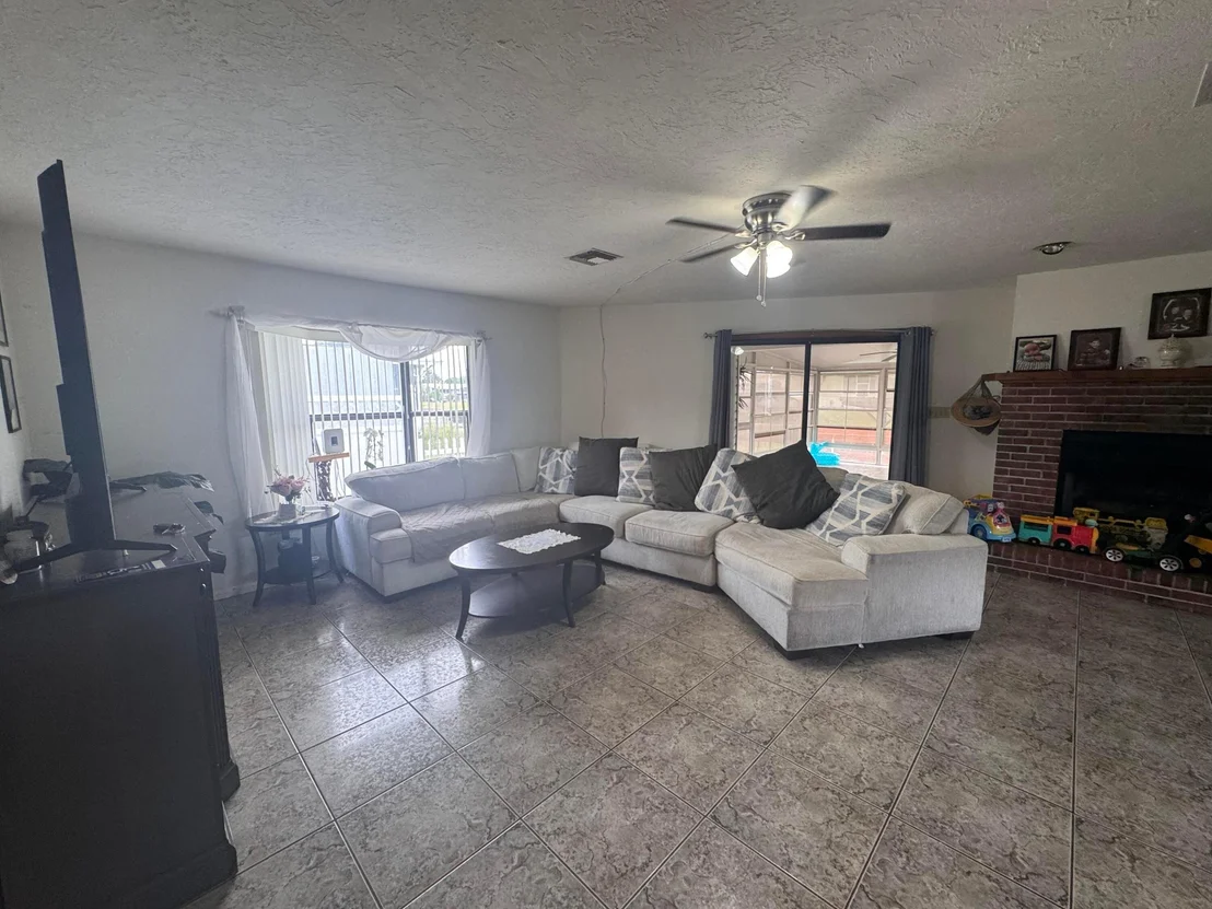 Photo of 14545 W Center Street