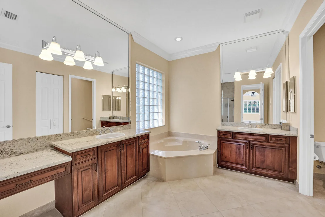 Photo of 10720 Whitewind Circle