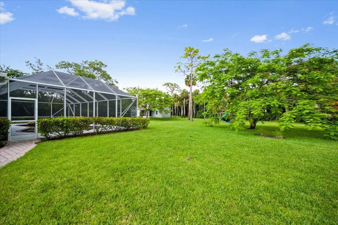Photo of 12111 Areaca Drive