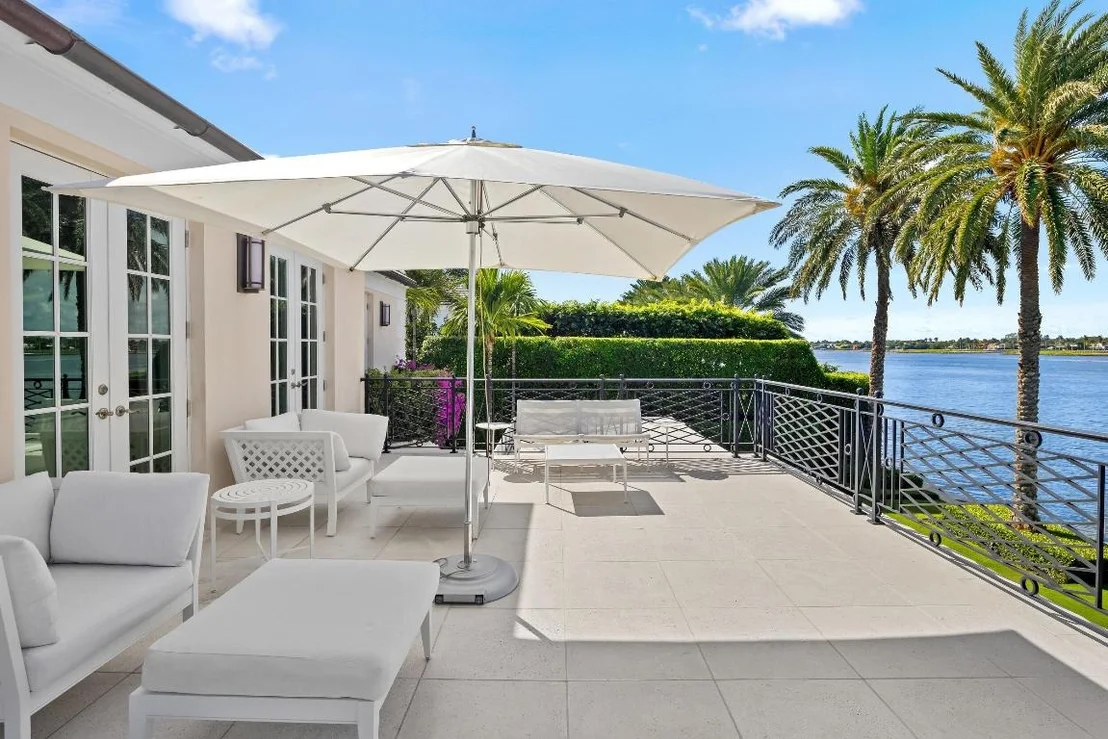 Photo of 631 Island Drive