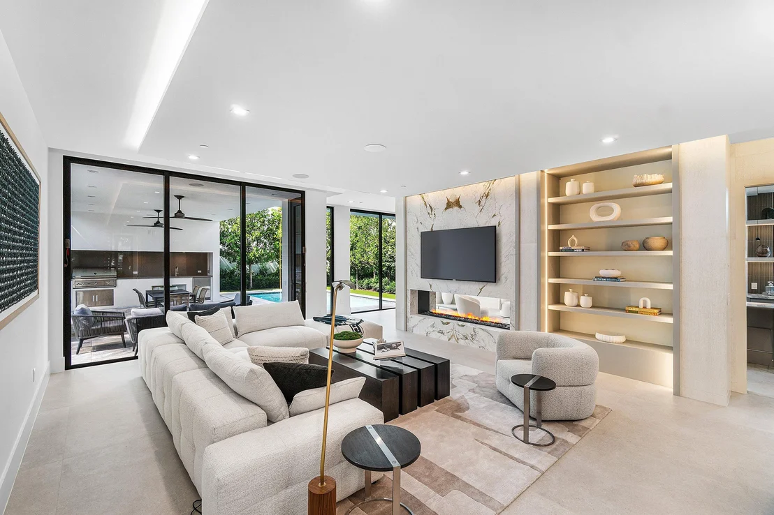 Photo of 810 Palm Trail