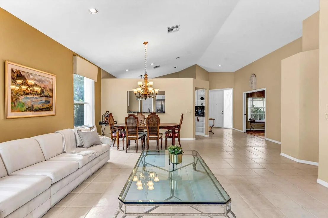 Photo of 11074 Springbrook Circle