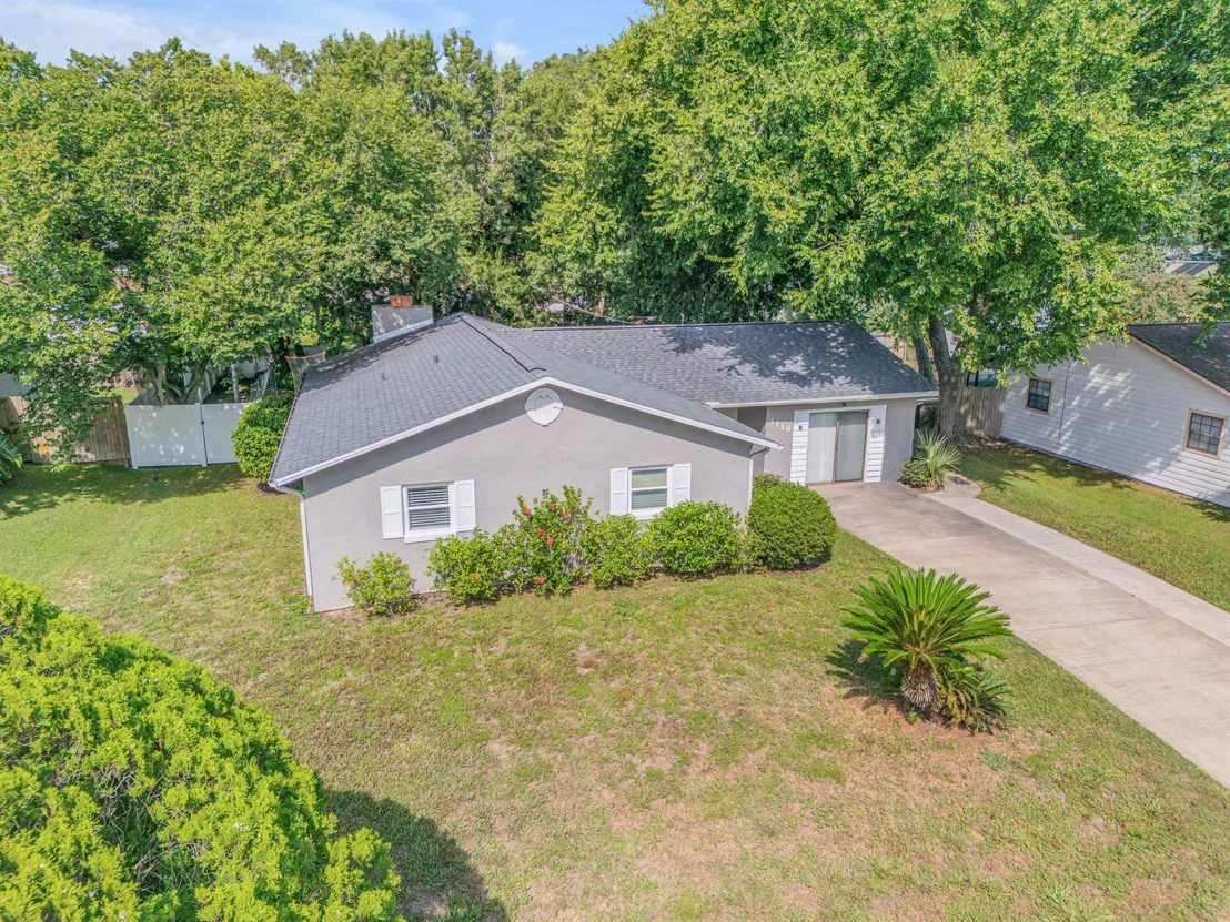 Photo of 3118 Willow Oak Drive
