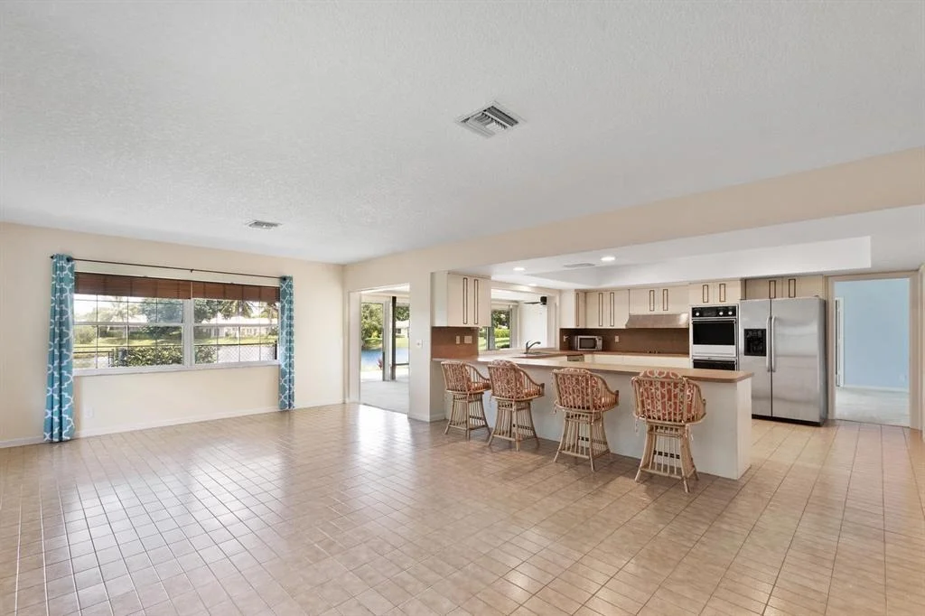 Photo of 4935 King Palm Circle
