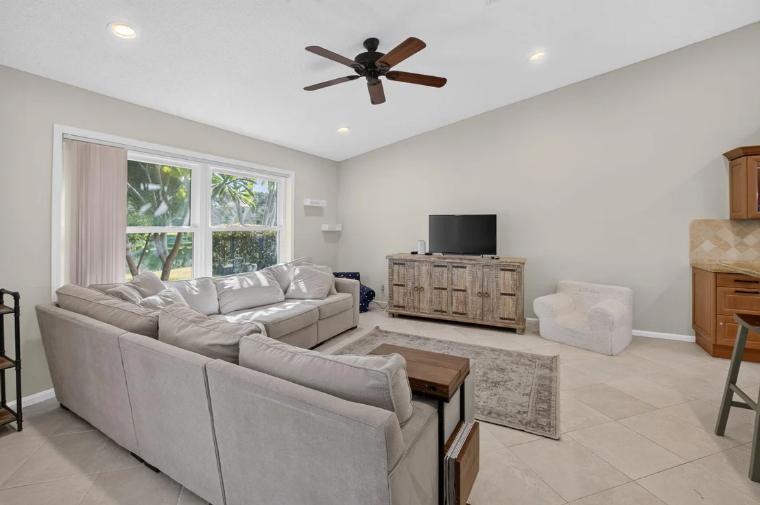Photo of 5756 Descartes Circle
