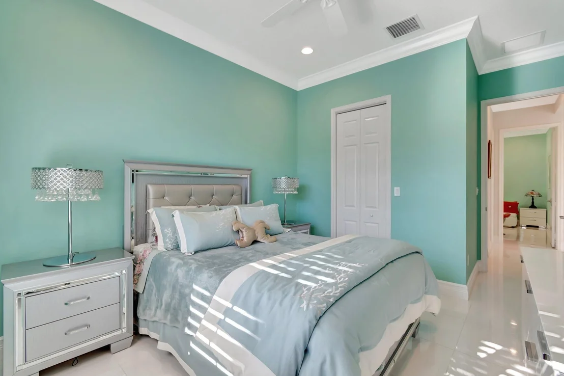 Photo of 12396 Cascade Valley Lane