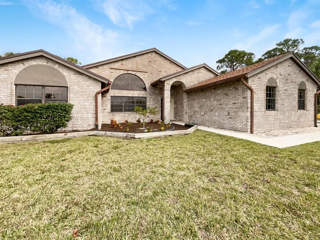 Photo of 16915 63rd Road N