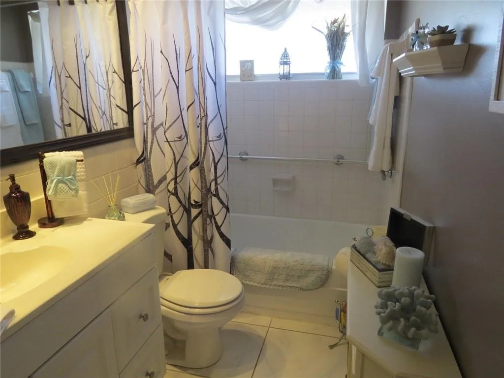 Photo of 4703 Mainland Drive
